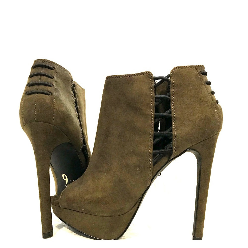 Mix No. 6 Suede booties